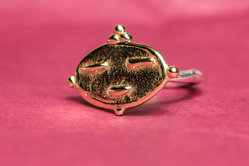 Gold reflection ring